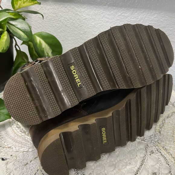 EUC Sorel Scotia Short Boots - Picture 10 of 13